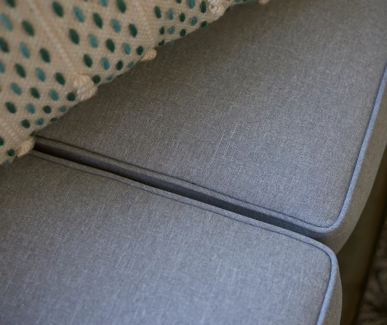 Broyhill Eagle Brooke All-Weather Wicker Cushioned Patio Loveseat 19 Broyhill Eagle Brooke All-Weather Wicker Cushioned Patio Loveseat - Image 17