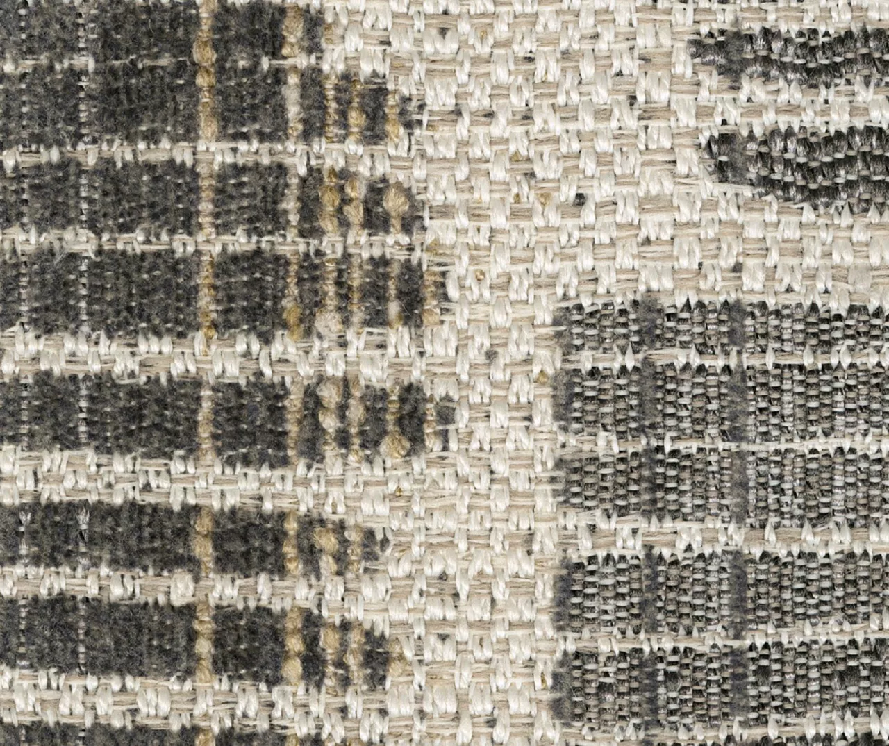 Broyhill Pembrey Pewter 3-Piece Sectional 8 Broyhill Pembrey Pewter 3-Piece Sectional - Image 6